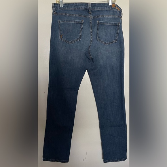 $7 JEANS! Women’s Kut Blue Jeans, size 8 - Picture 4 of 4